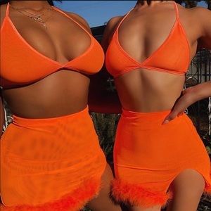 Orange mesh two piece festival fur on slit skirt